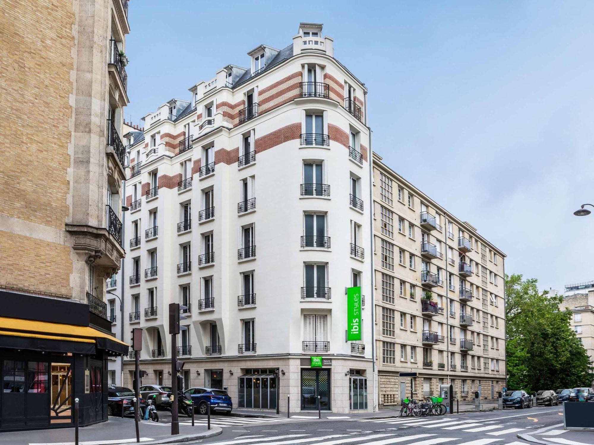 Ibis Styles Paris 15 Lecourbe Hotell Exteriör bild